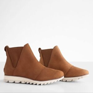 Sorel Harlow Chelsea Suede Waterproof Ankle Boots in Tan/Camel, Women's Sz 8.5.